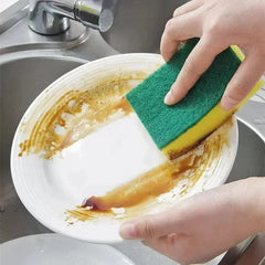 Highly absorbent double-sided sponge